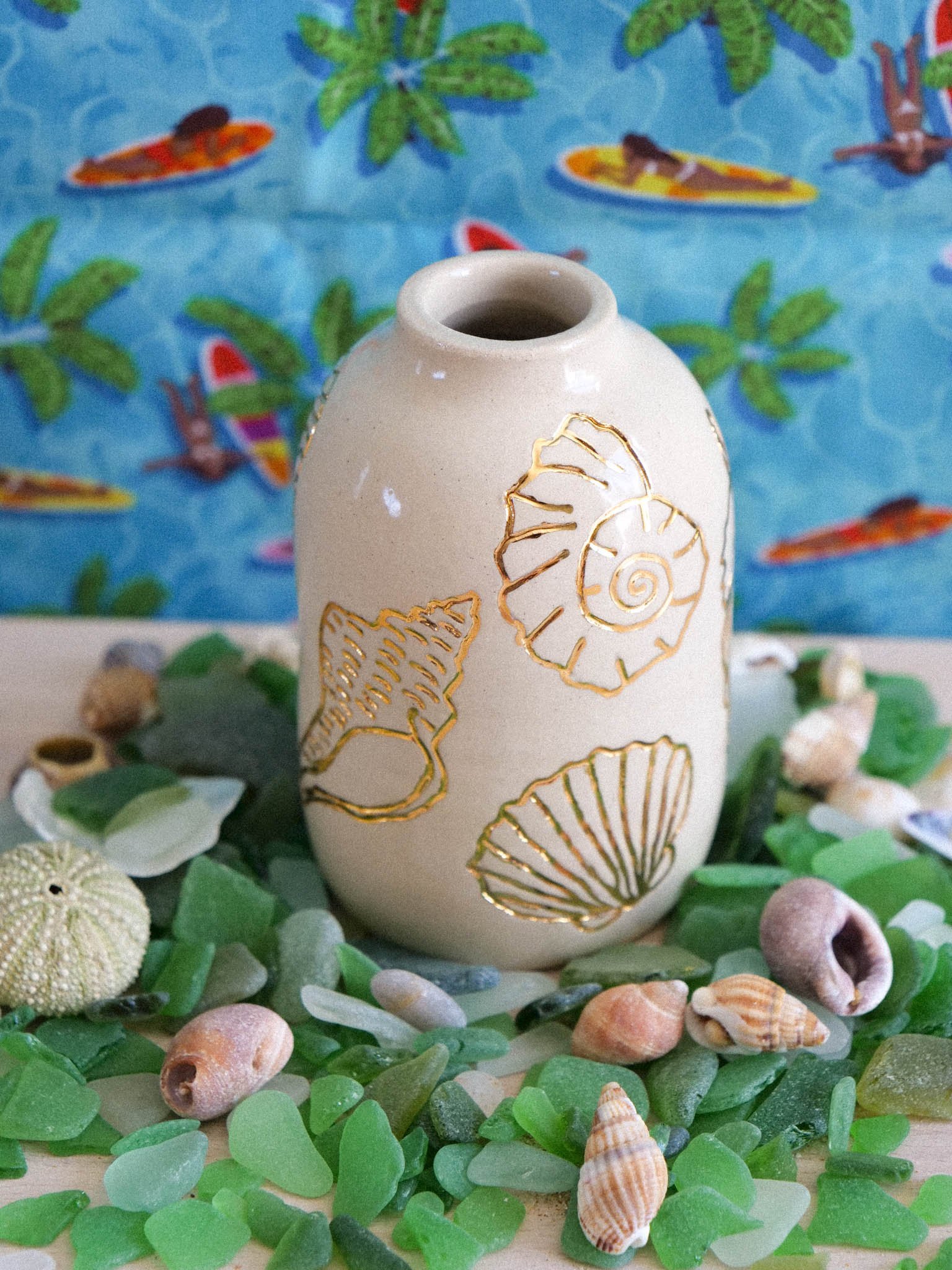 Mini Vase Golden Shells
